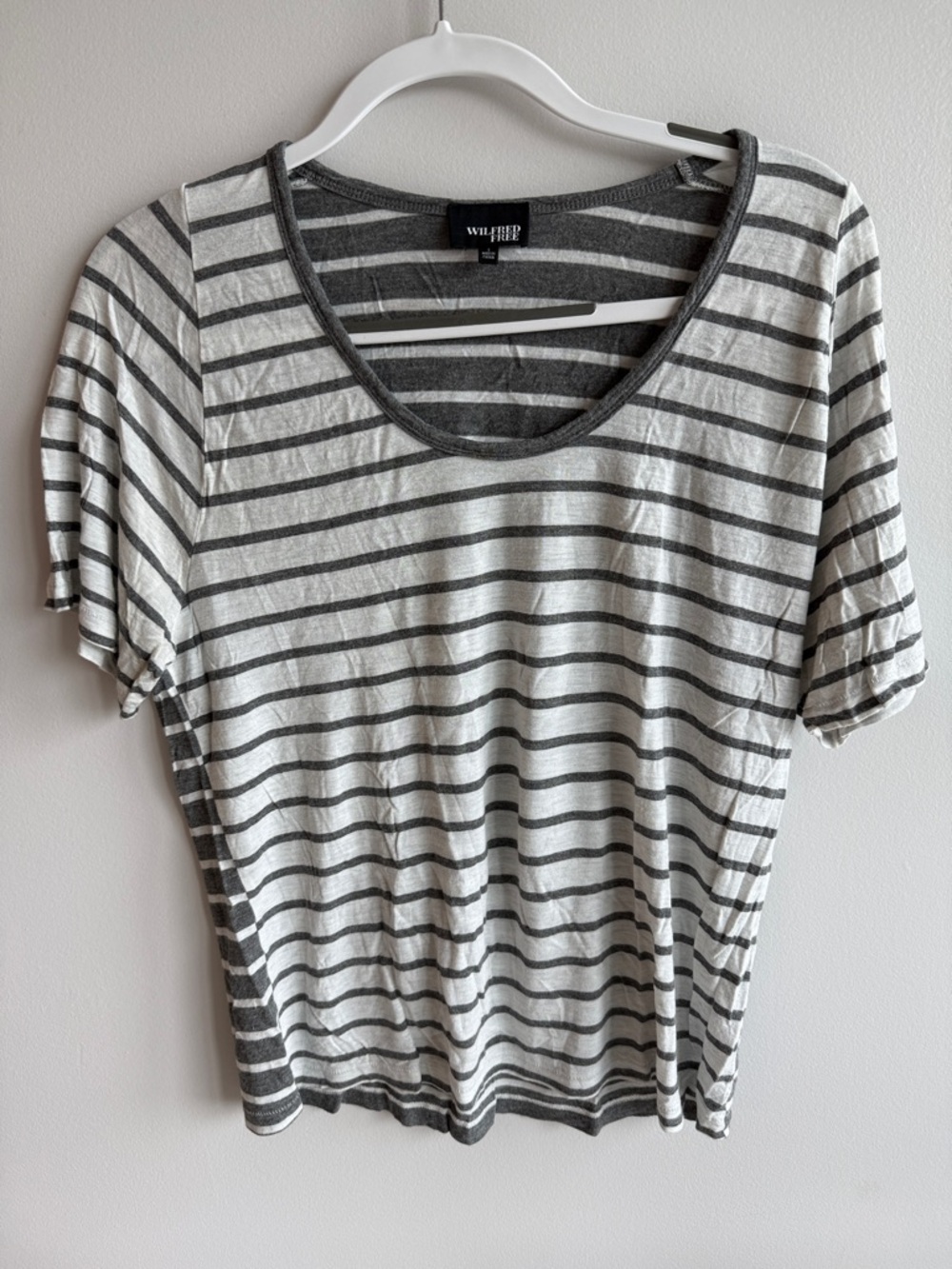 Wilfred Gray and White Striped Scoop Neck Tee